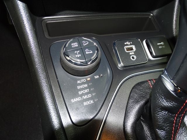 2023 Jeep Cherokee Trailhawk