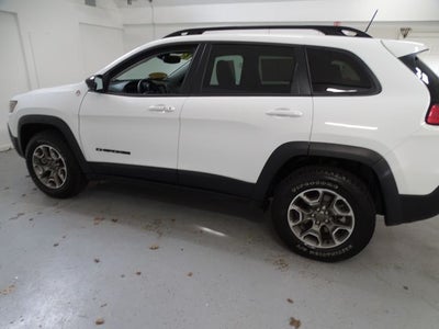 2023 Jeep Cherokee Trailhawk