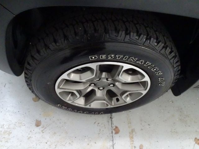 2023 Jeep Cherokee Trailhawk