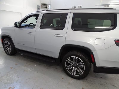 2025 Jeep Wagoneer Base