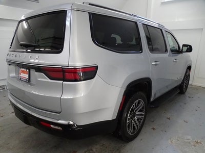 2025 Jeep Wagoneer Base