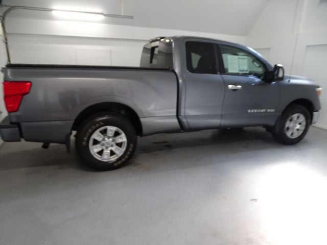 2018 Nissan Titan SV
