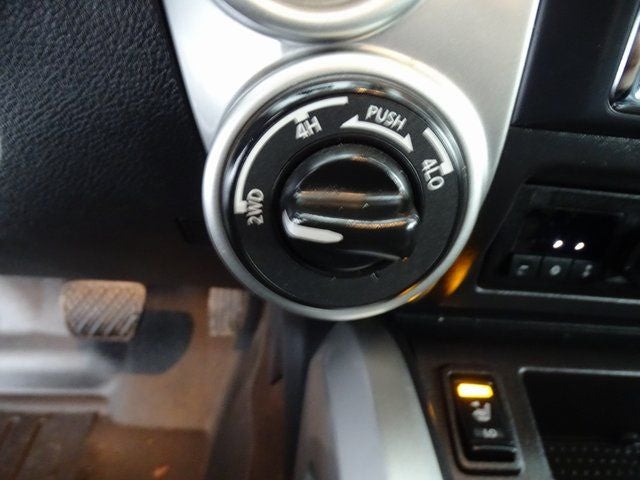 2017 Nissan Titan SL