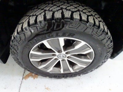 2017 Nissan Titan SL