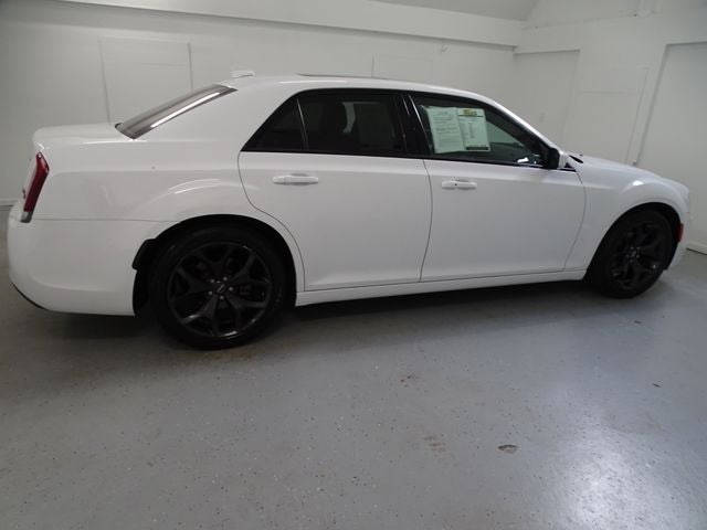 2022 Chrysler 300 S