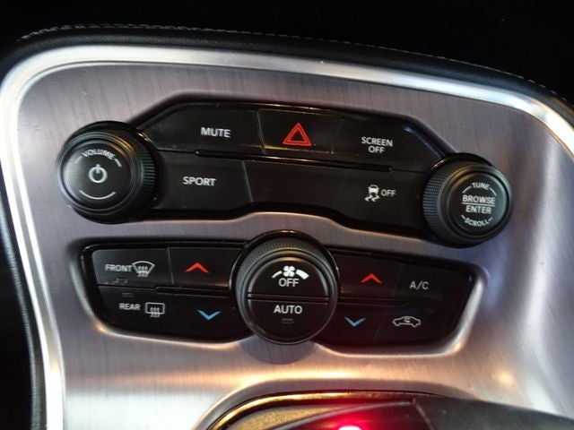 2017 Dodge Challenger SXT