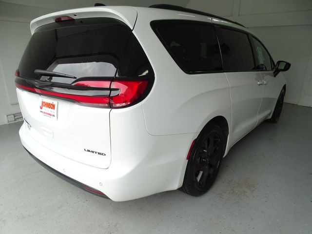 2025 Chrysler Pacifica Limited