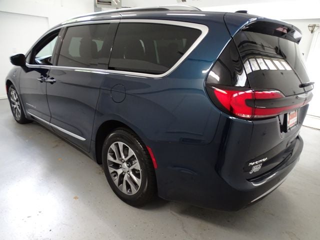 2023 Chrysler Pacifica Hybrid Pinnacle