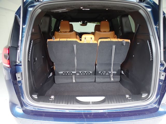 2023 Chrysler Pacifica Hybrid Pinnacle