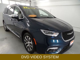 2023 Chrysler Pacifica Hybrid Pinnacle