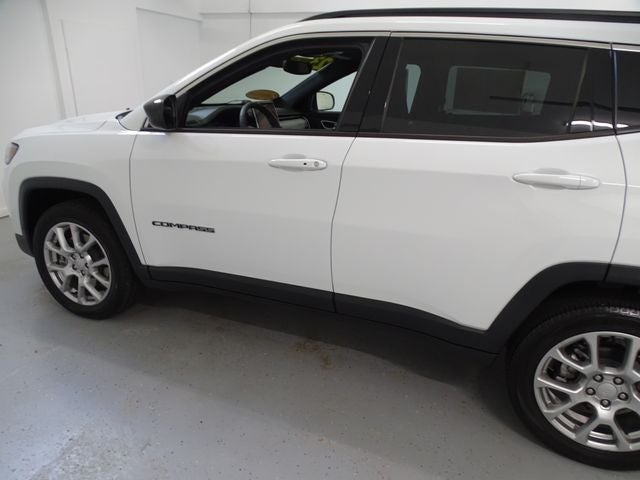 2023 Jeep Compass Latitude Lux