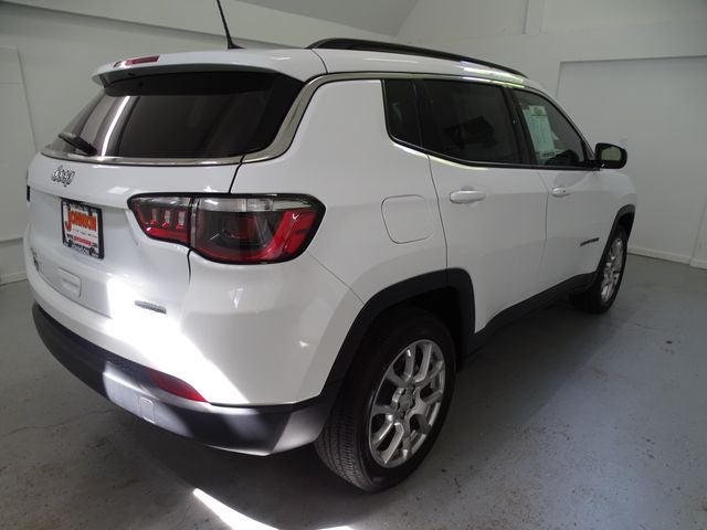 2023 Jeep Compass Latitude Lux