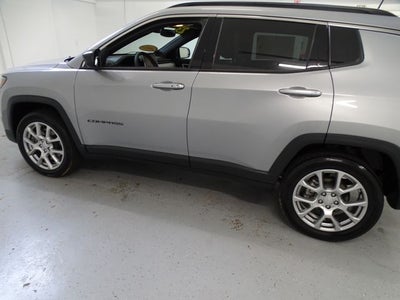 2023 Jeep Compass Latitude Lux