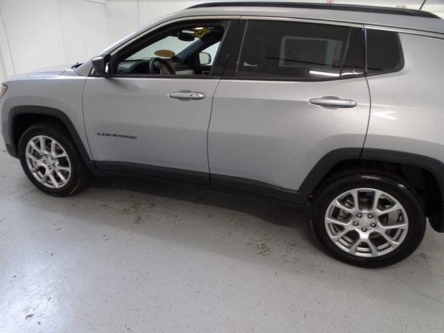 2023 Jeep Compass Latitude Lux