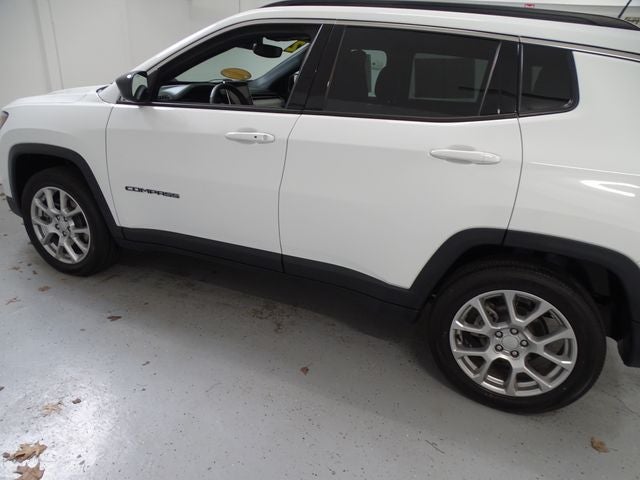 2024 Jeep Compass Latitude Lux