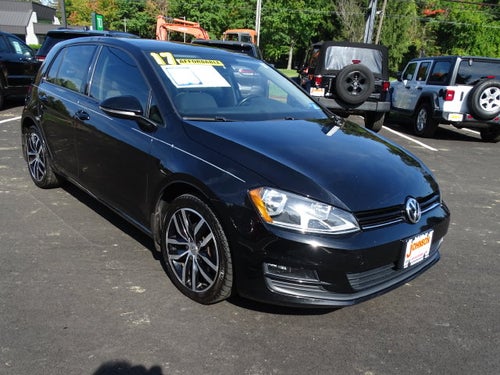 2017 Volkswagen Golf Wolfsburg