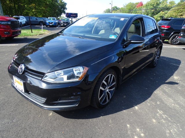 2017 Volkswagen Golf Wolfsburg
