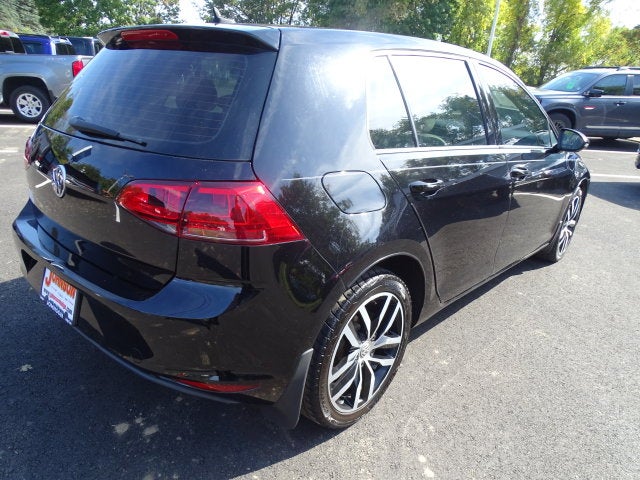 2017 Volkswagen Golf Wolfsburg