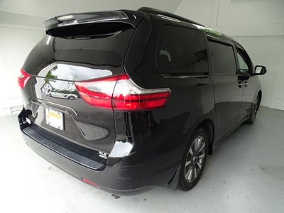 2020 Toyota Sienna XLE Premium 7 Passenger