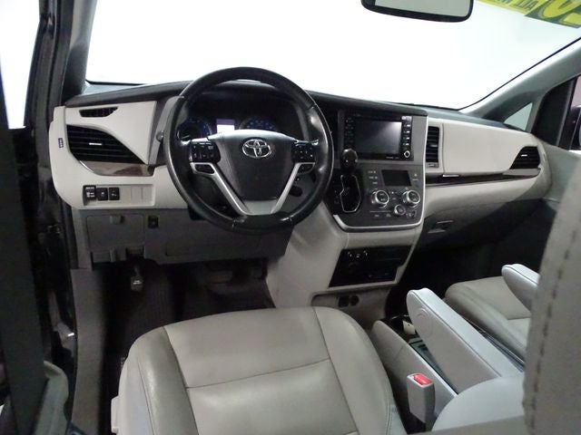 2020 Toyota Sienna XLE Premium 7 Passenger