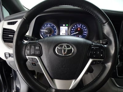 2020 Toyota Sienna XLE Premium 7 Passenger
