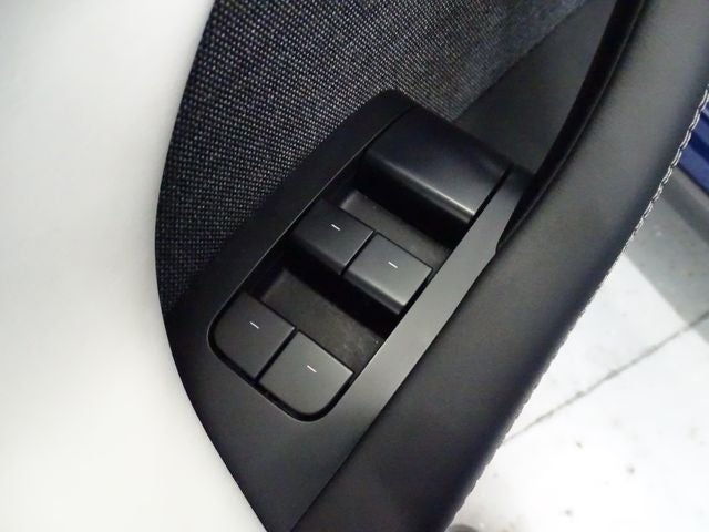 2022 Tesla Model X Base