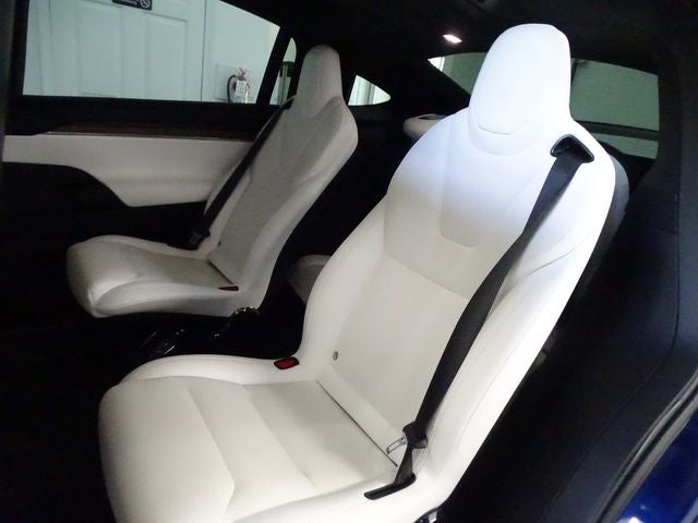 2022 Tesla Model X Base