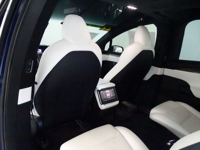 2022 Tesla Model X Base