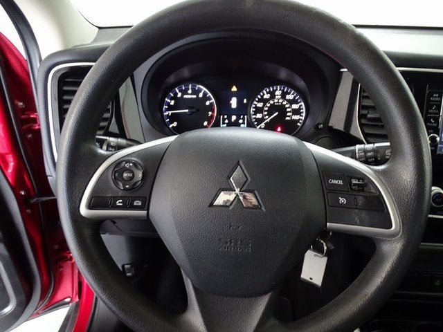 2020 Mitsubishi Outlander ES