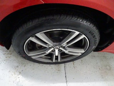 2018 Volvo XC60 T5 Momentum