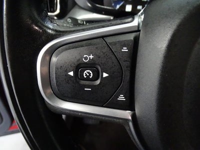 2018 Volvo XC60 T5 Momentum