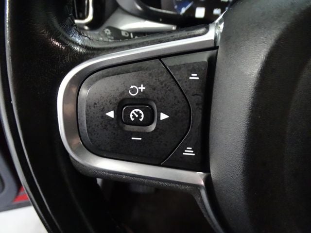 2018 Volvo XC60 T5 Momentum