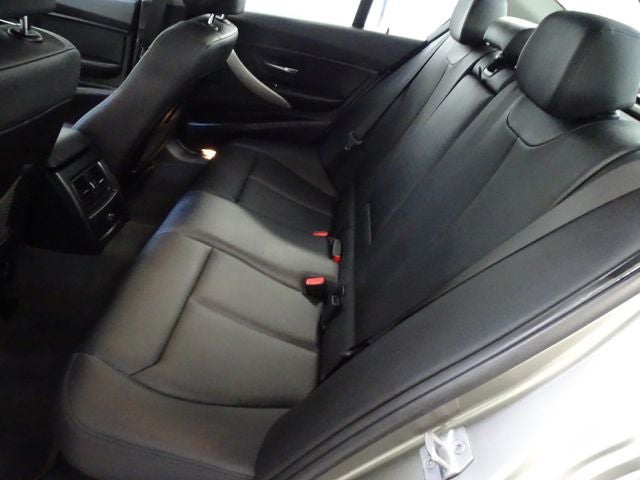 2018 BMW 3 Series 320i xDrive