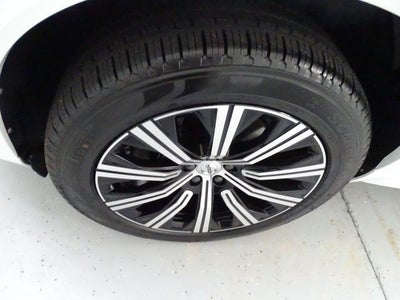 2023 Volvo XC90 B5 Core