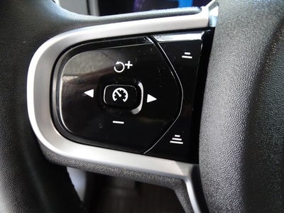 2023 Volvo XC90 B5 Core