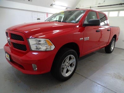 2017 RAM 1500 Express Crew Cab 4x4 5'7" Box