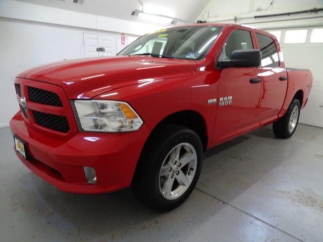 2017 RAM 1500 Express Crew Cab 4x4 5'7" Box