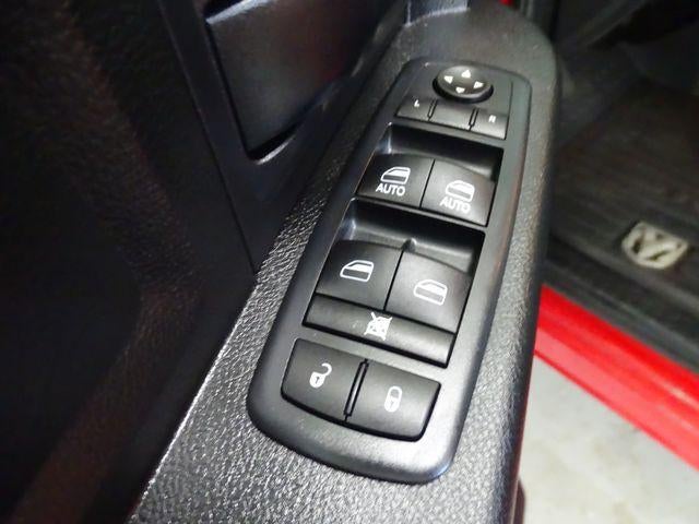 2017 RAM 1500 Express Crew Cab 4x4 5'7" Box