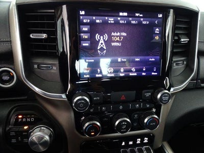 2019 RAM 1500 Laramie Quad Cab 4x4 6'4" Box