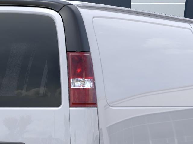 2027 GMC Savana Cargo Base