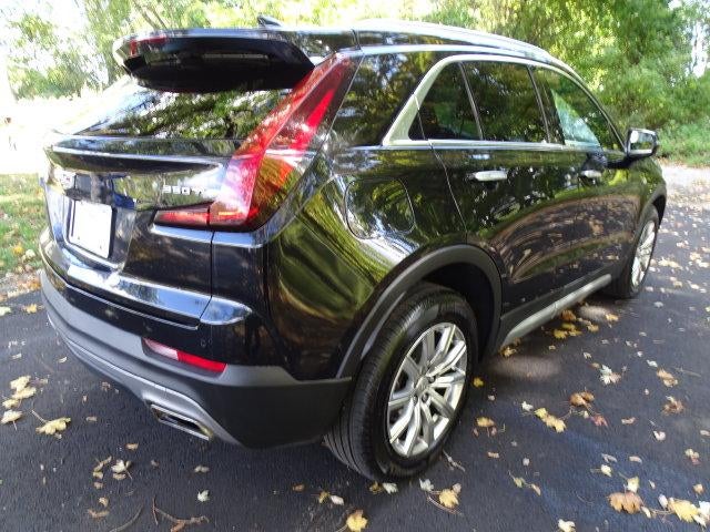 2023 Cadillac XT4 AWD Premium Luxury
