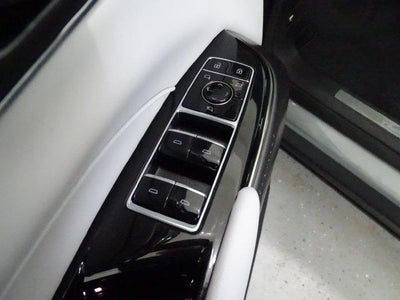 2024 Cadillac LYRIQ Luxury 1