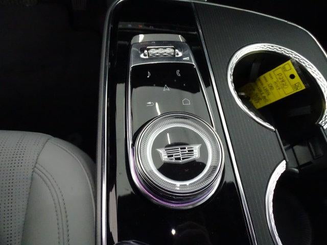 2024 Cadillac LYRIQ Luxury 1
