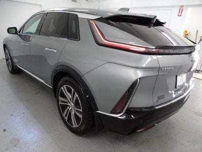 2024 Cadillac LYRIQ Luxury 1