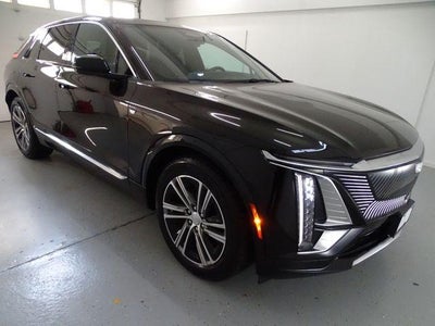 2024 Cadillac LYRIQ Luxury 2