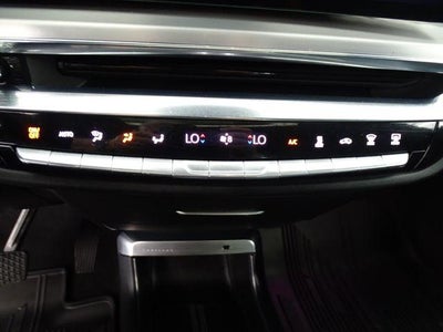 2024 Cadillac LYRIQ Luxury 2