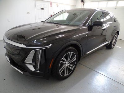 2024 Cadillac LYRIQ Luxury 2