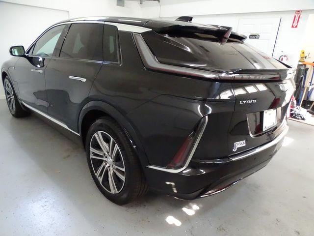2024 Cadillac LYRIQ Luxury 2