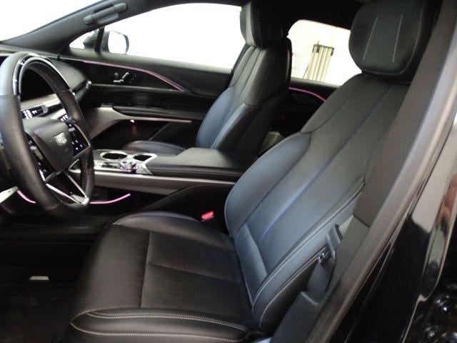 2024 Cadillac LYRIQ Luxury 2