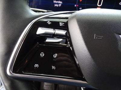 2024 Cadillac LYRIQ Luxury 2